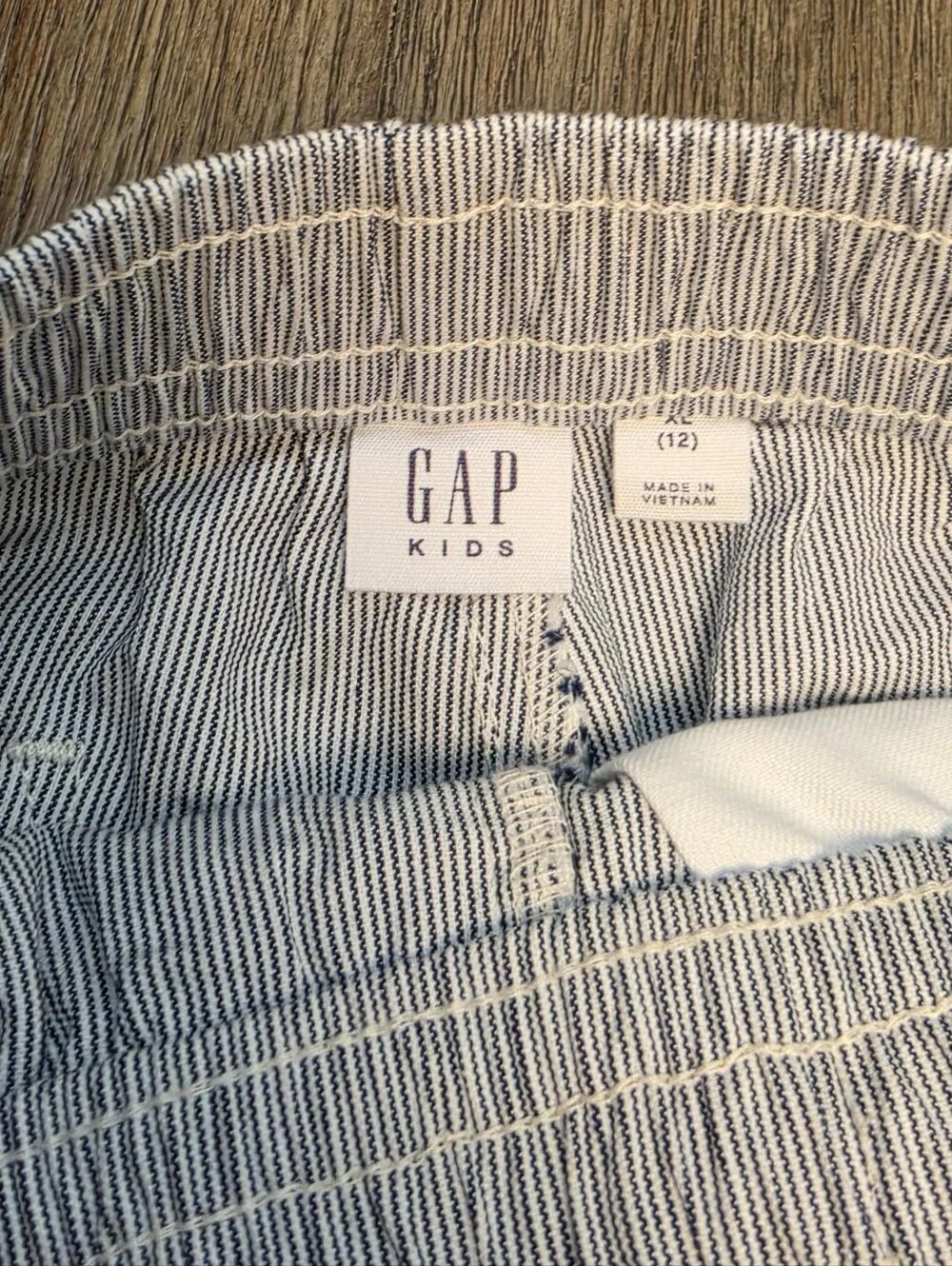 Gap Kids XL Size 12 Pull On Drawstring Railroad Stripe Pinstripe Shorts